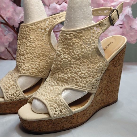 Lucky‎ Brand Raziah Cork Wedges Cream Crochet -Never Worn- Sz 8.5M/ - Picture 6 of 13